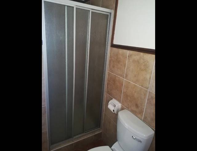 2 BEDROOM PROPERTY TO RENT IN MOOIKLOOF RIDGE ESTATE